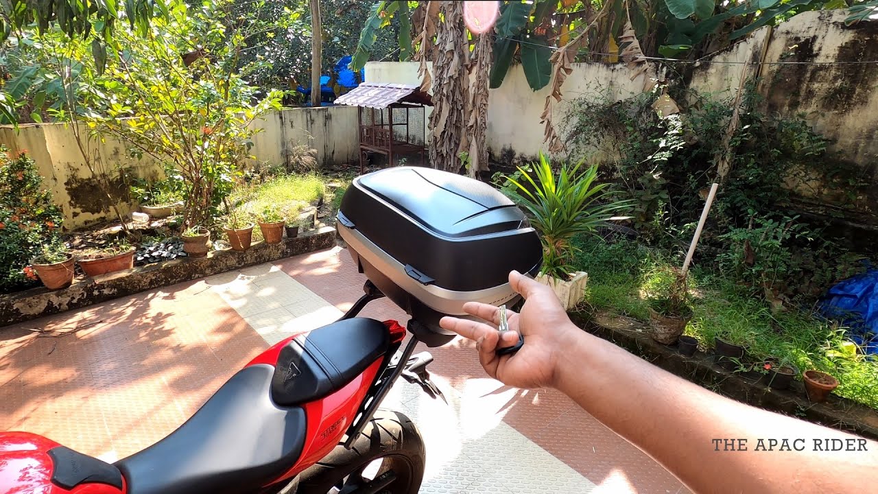 Triumph Street Triple Touring setup | GIVI V47 Top box | MOTO VLOG 14