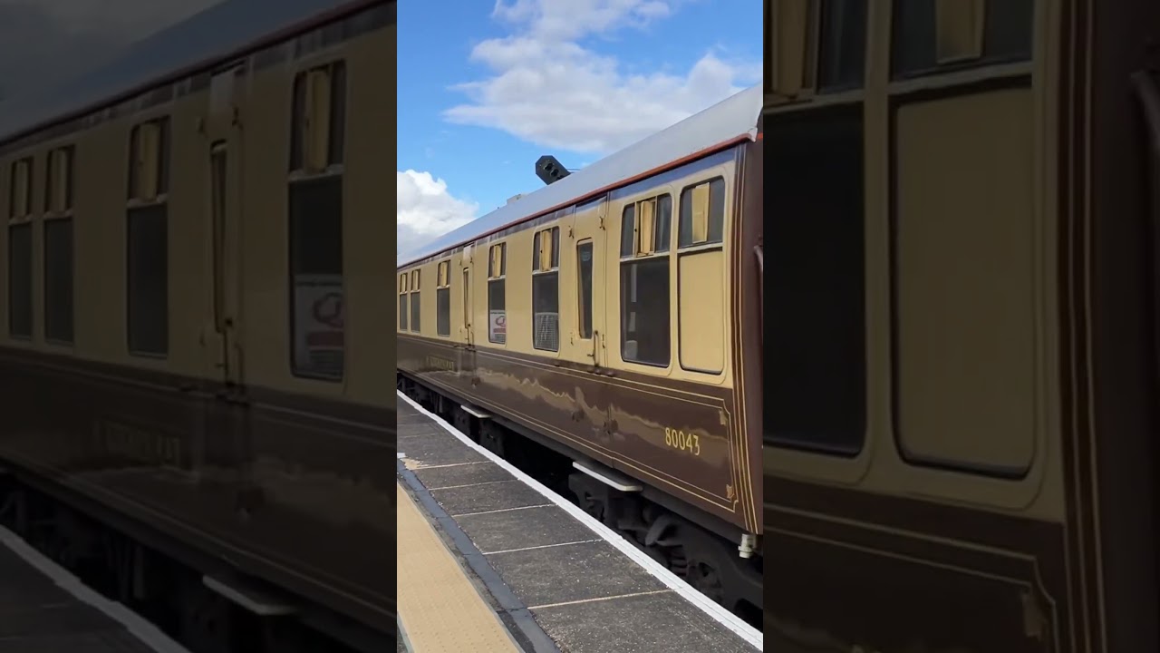 Lady Diana Spencer 47712 Pulled by Intercity 47828