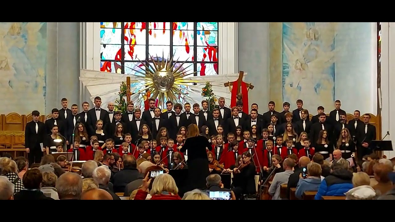 Katedralny Chór Chłopięco-Męski Pueri Cantores Resovienses pod dyr Aleksandry Fiołek-Matuszewskiej