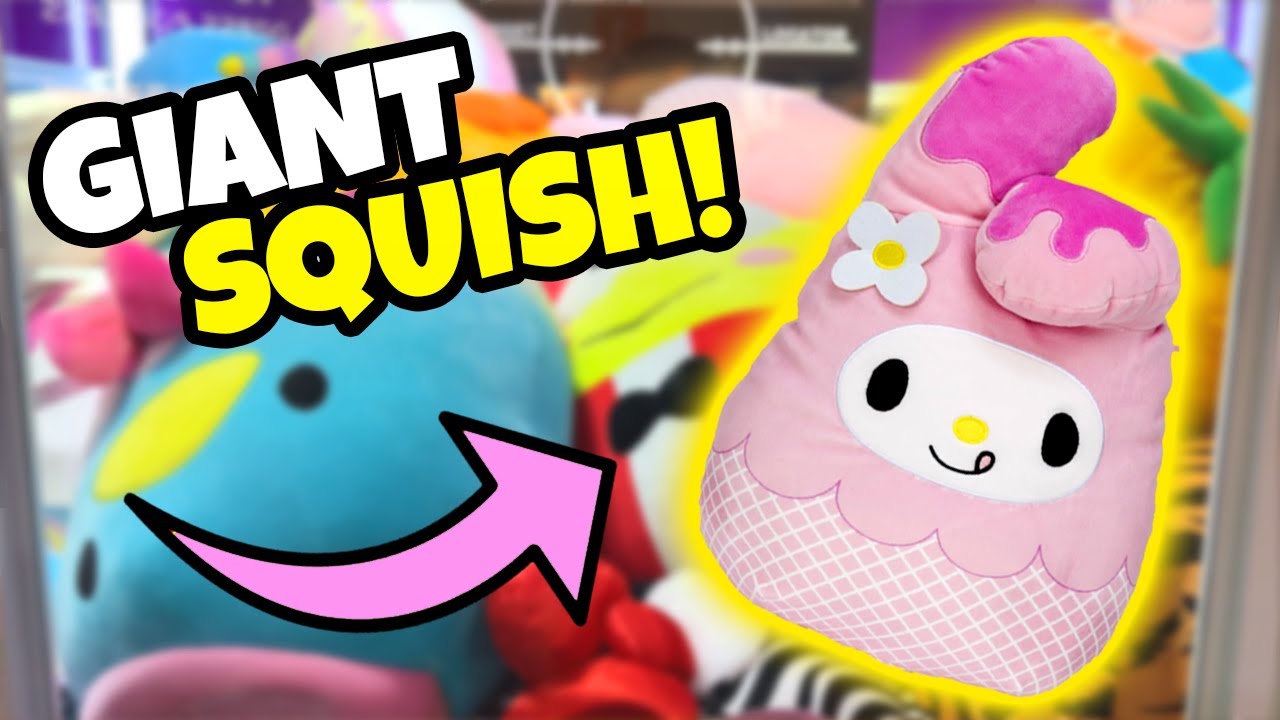 A GIANT Claw Machine with GIANT Sanrio Squishmallows! ♥