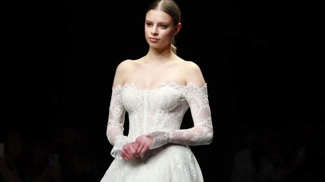 Abiti da sposa Oksana Mukha 2026, romanticismo audace