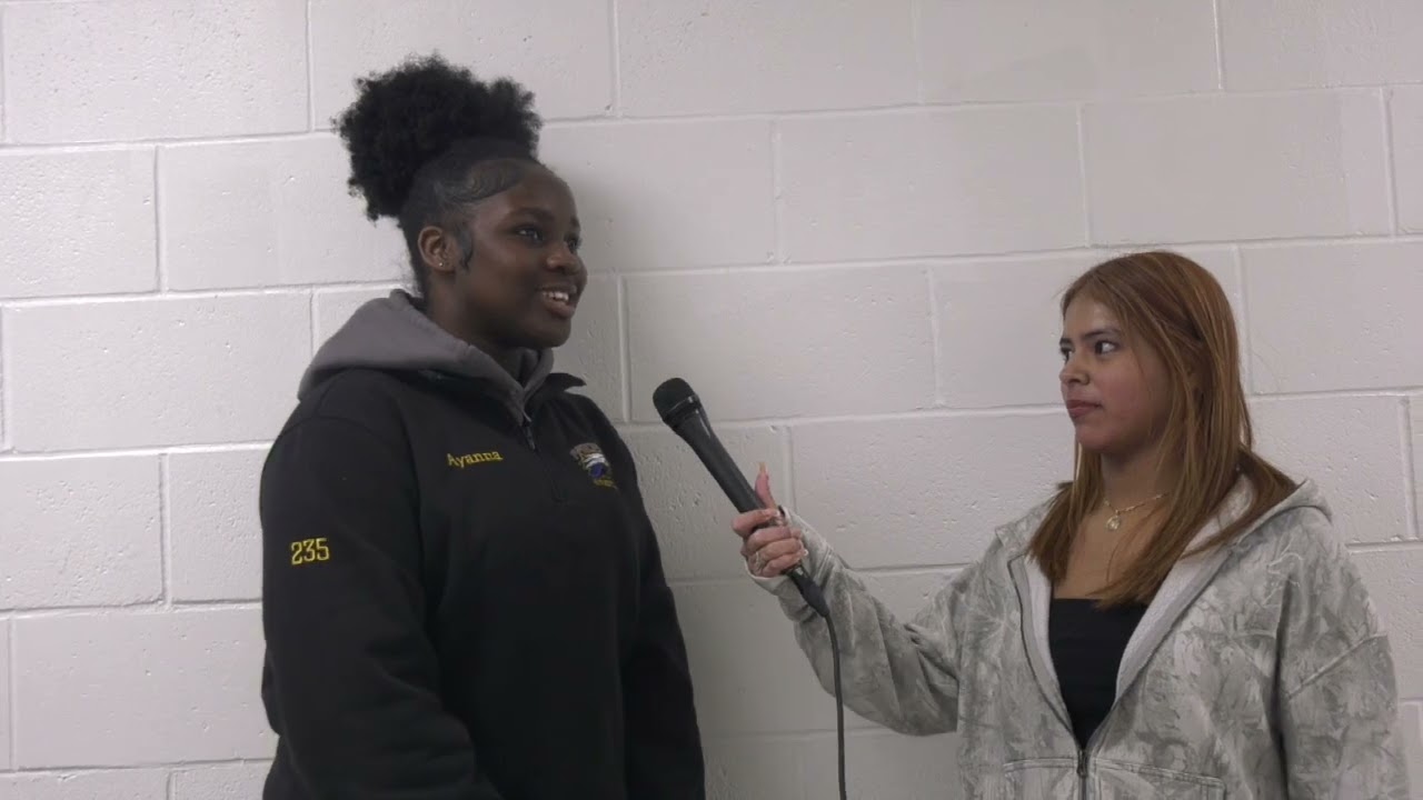 News Girl Wrestling