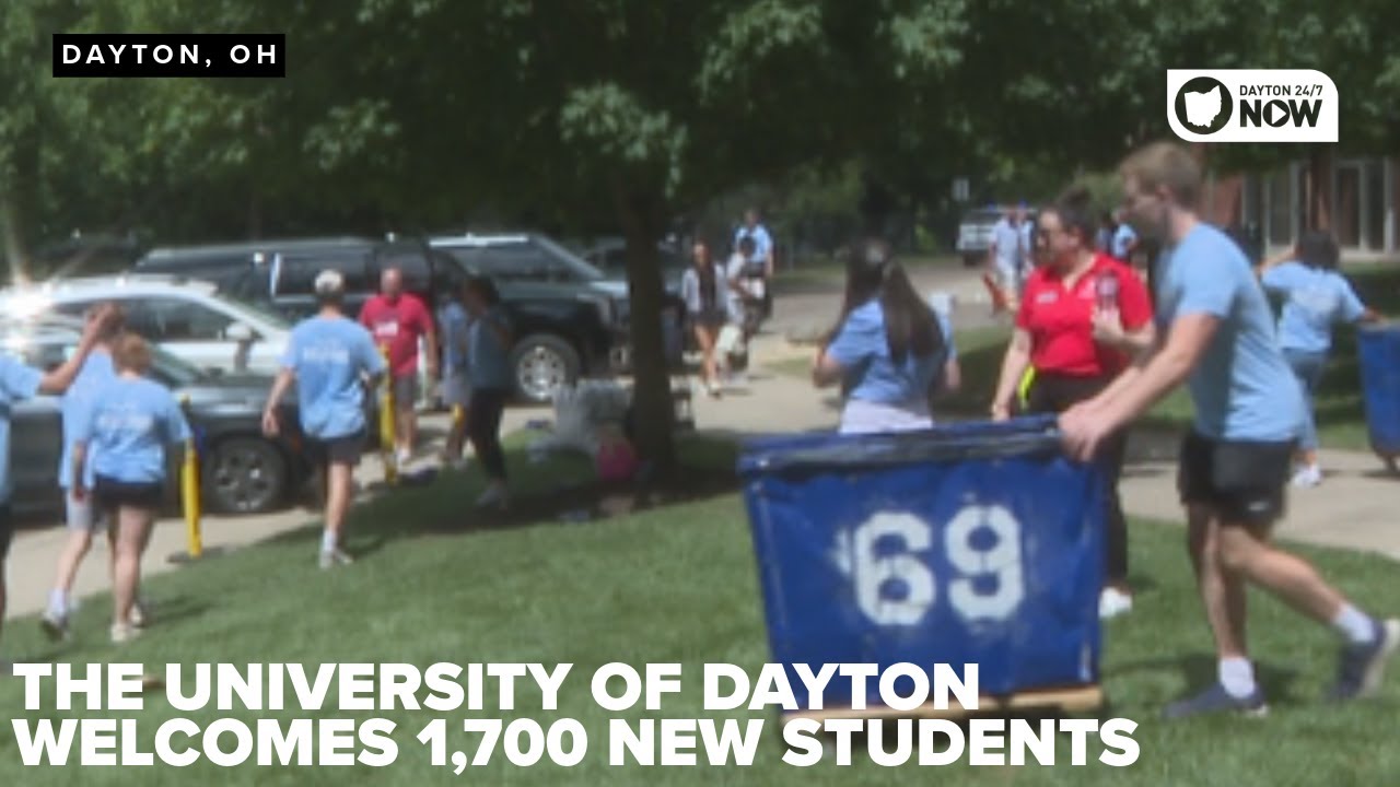 University of Dayton welcomes over 1700 new students on a smooth move-in day