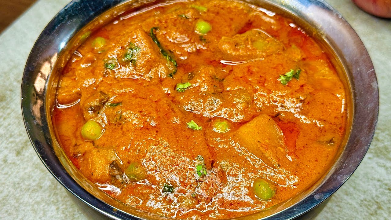 கறி குழம்பு சுவையில் உருளை கிழங்கு கிரேவி இந்த மாதிரி செஞ்சு பாருங்க|Restaurent potato gravy recipe