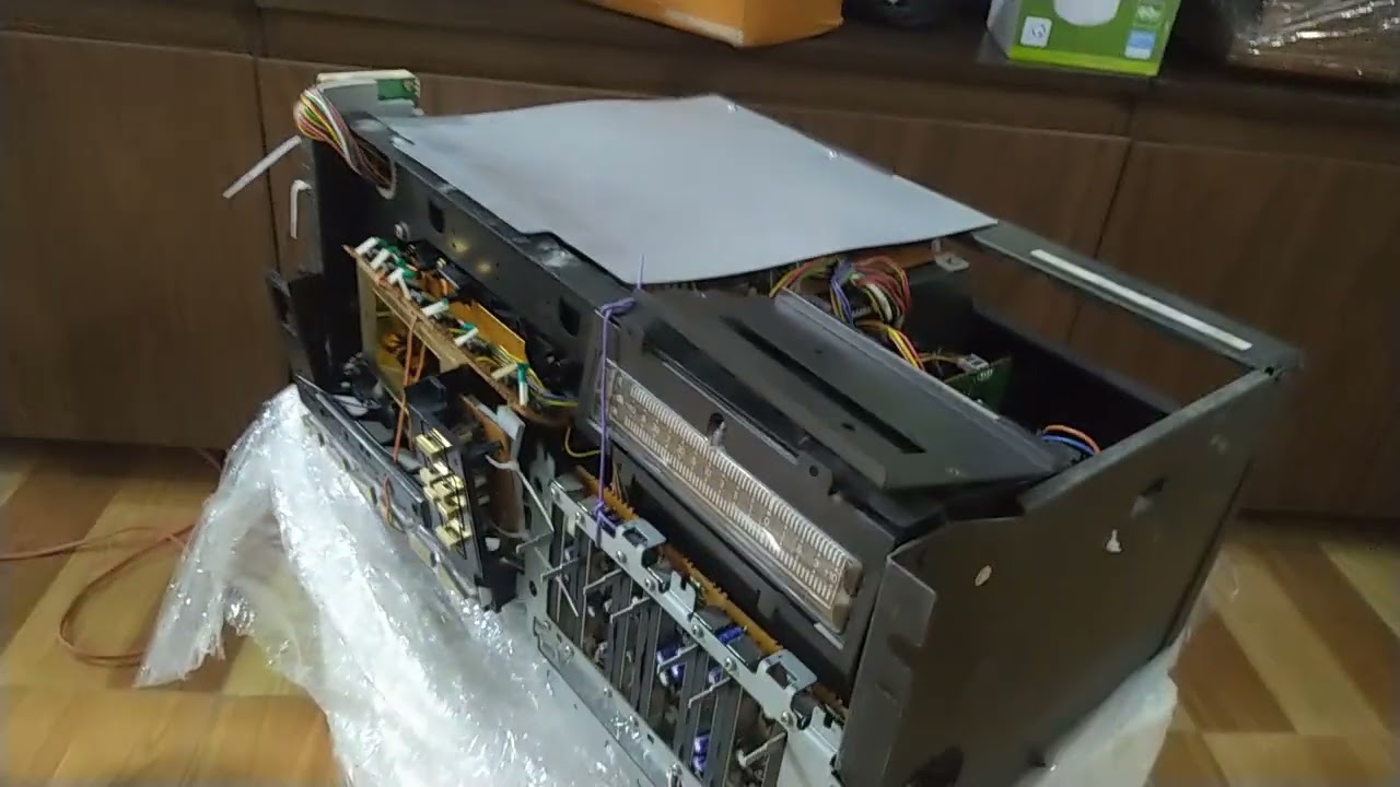 Nakamichi 1000 zxl limited gold banh xác - phí cứu em nó chắc phải 30tr vnd mới làm quá.