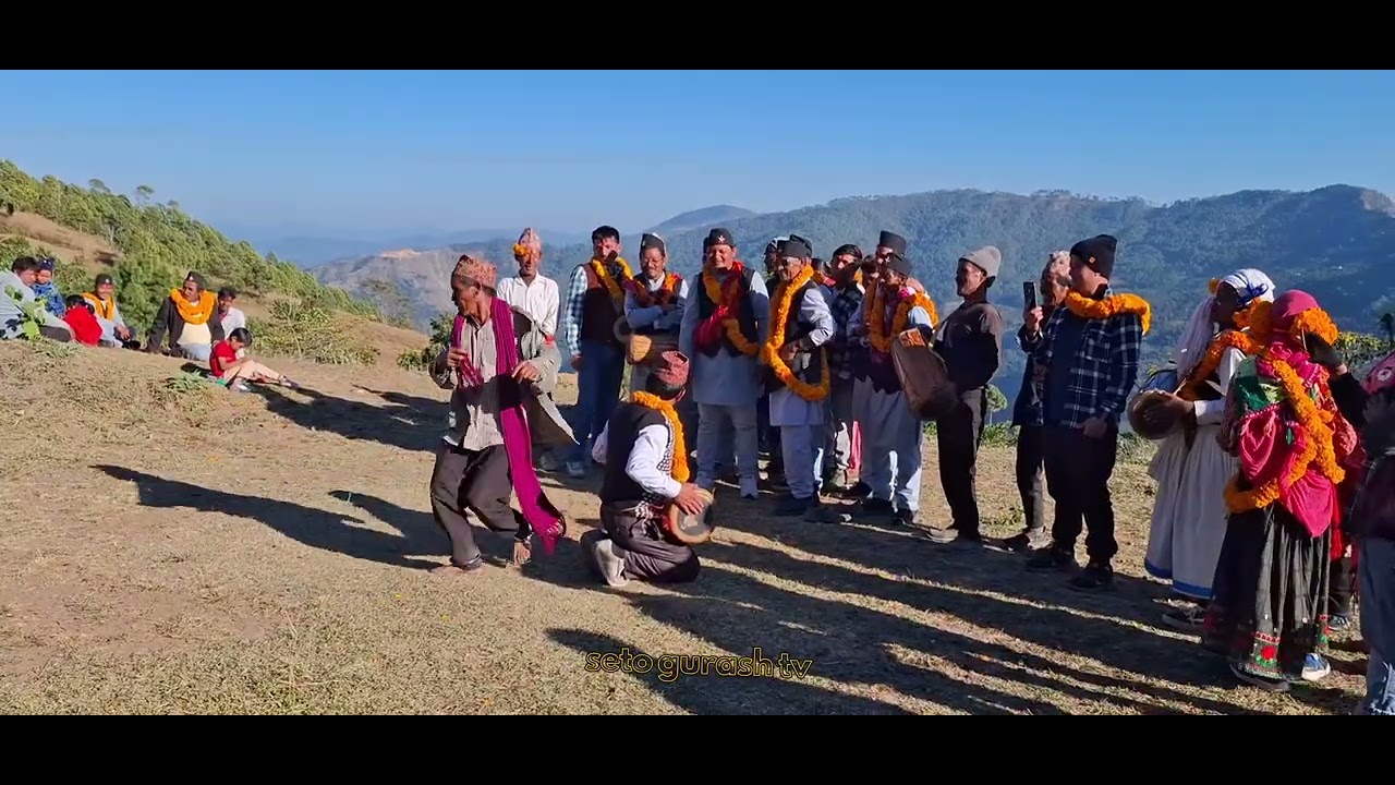 यसरीपाे हाेत मादल छाट्ने त,याे बर्षकाे अन्तिम भैलो नाच!#साँकुलाचौरदाङ