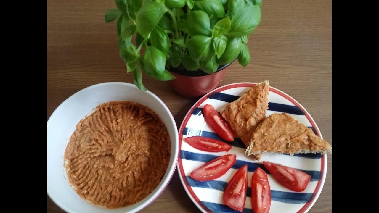 Veg&aacute;n recept: Szendvicskr&eacute;m (bazsalikomos, paradicsomos, fokhagym&aacute;s csicseribors&oacute;)
