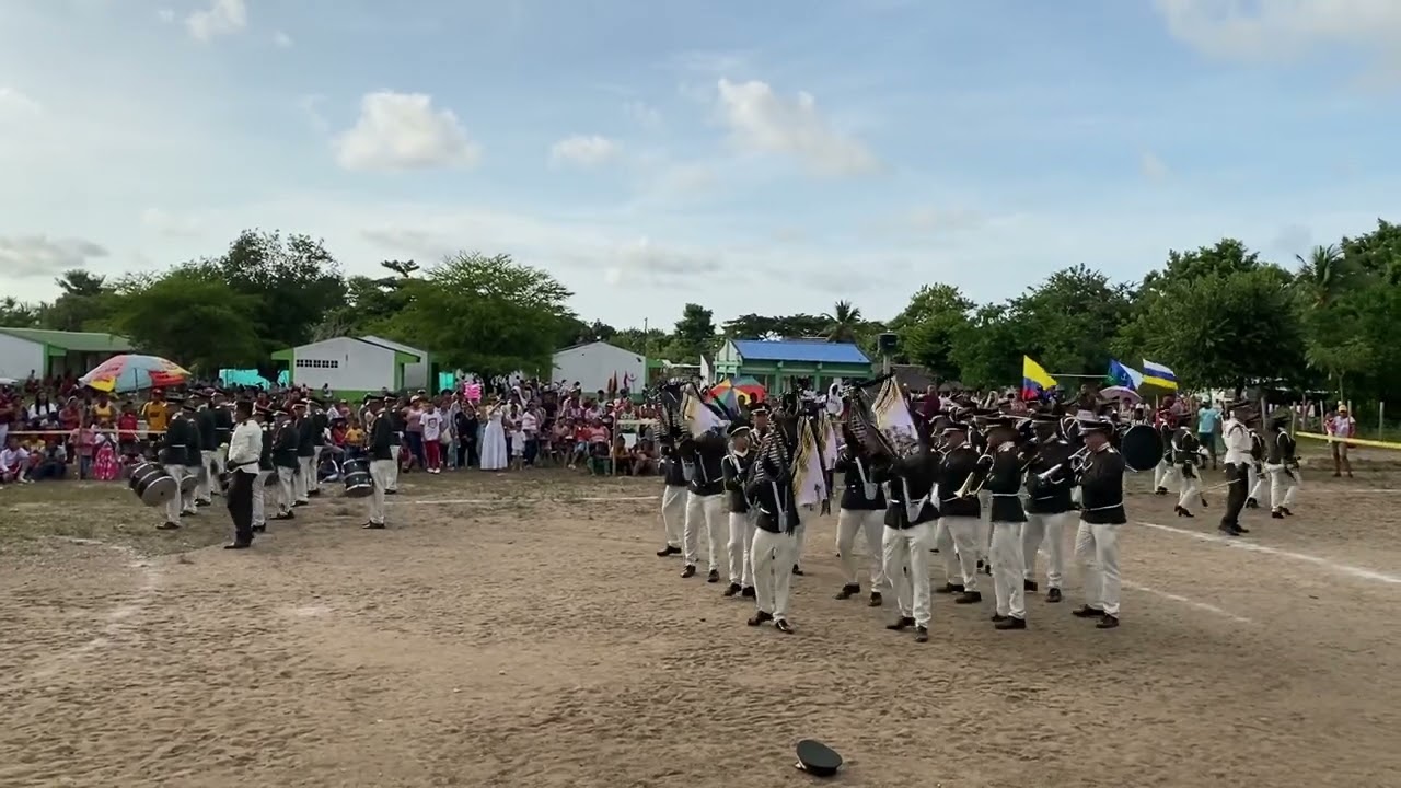 Banda Marcial Tradicional de Exalumnos JULIO CESAR BUELVAS El carmen de Bolívar - San Bdo del Vto