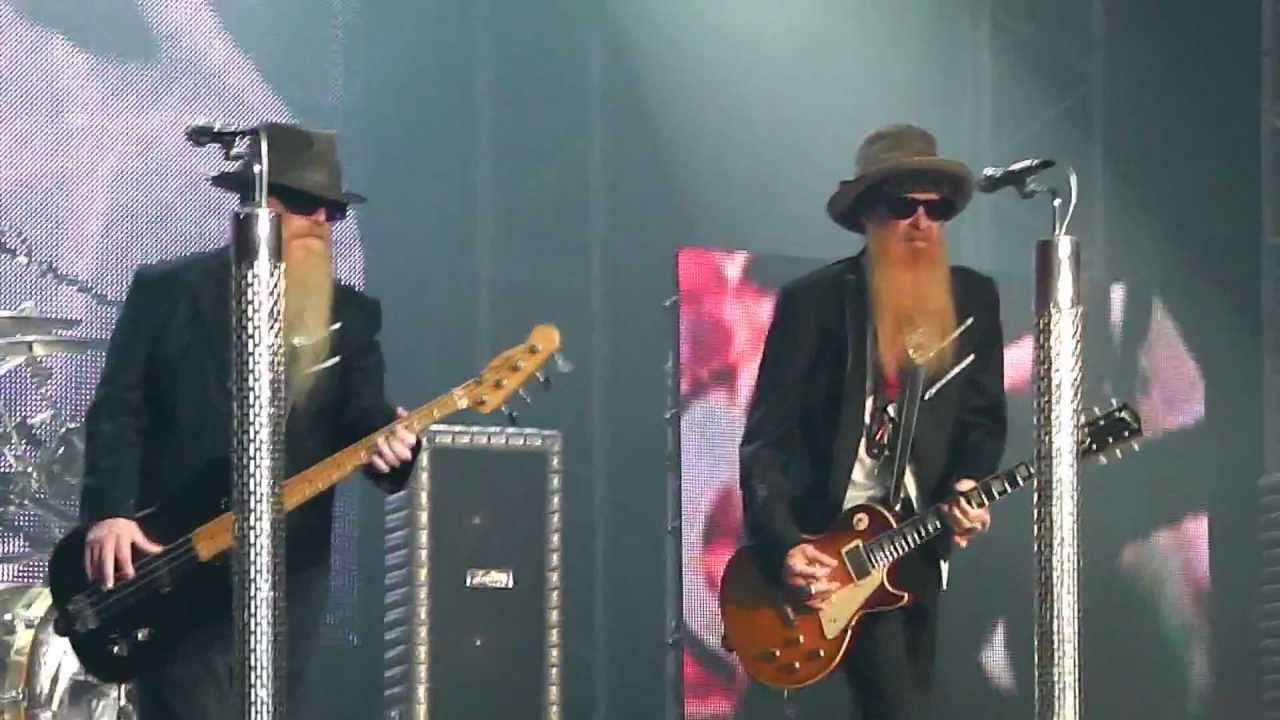 ZZ Top - Sharp Dressed Man at Guitare en Scène (France 07 29 2012)