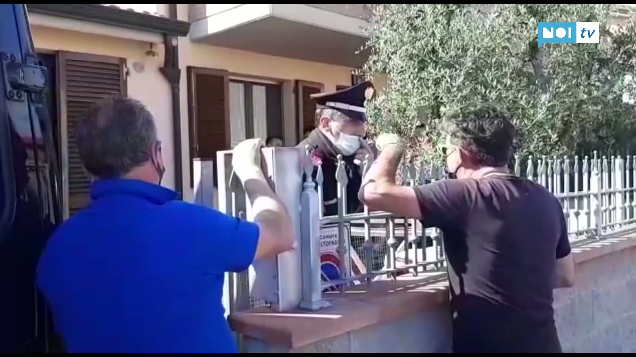 Altopascio, uccide la moglie a coltellate