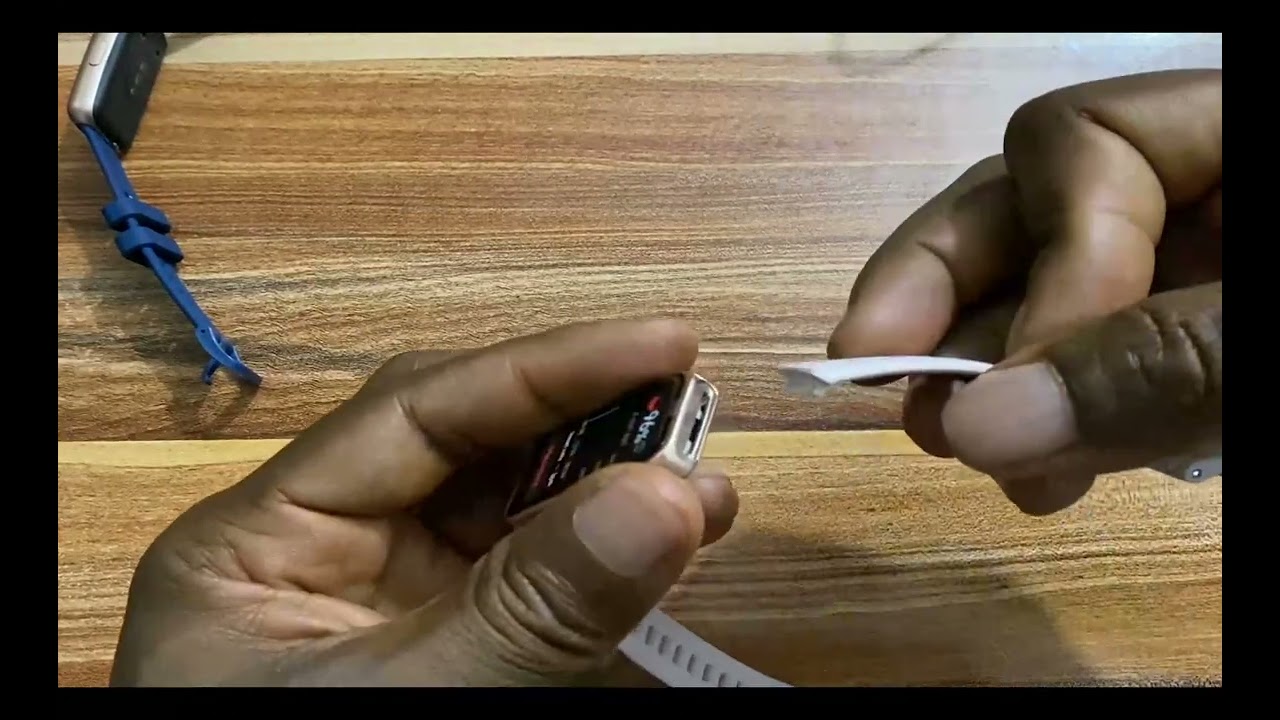 How to Change Huawei Band 8 Straps