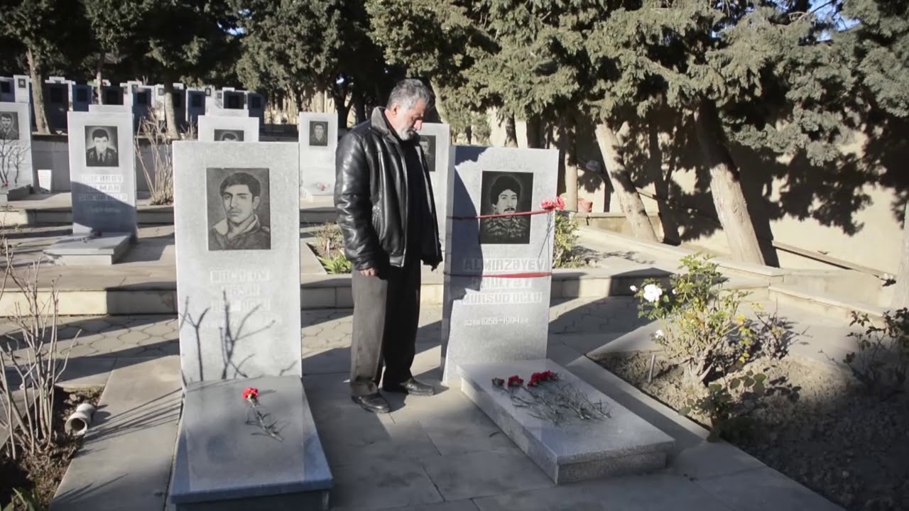 2 Fevral 2018 ci il Bakı 2 ci Fəxri Xiyaban və Sumqayıt Şəhidlər Xiyabanını Ziyarət.