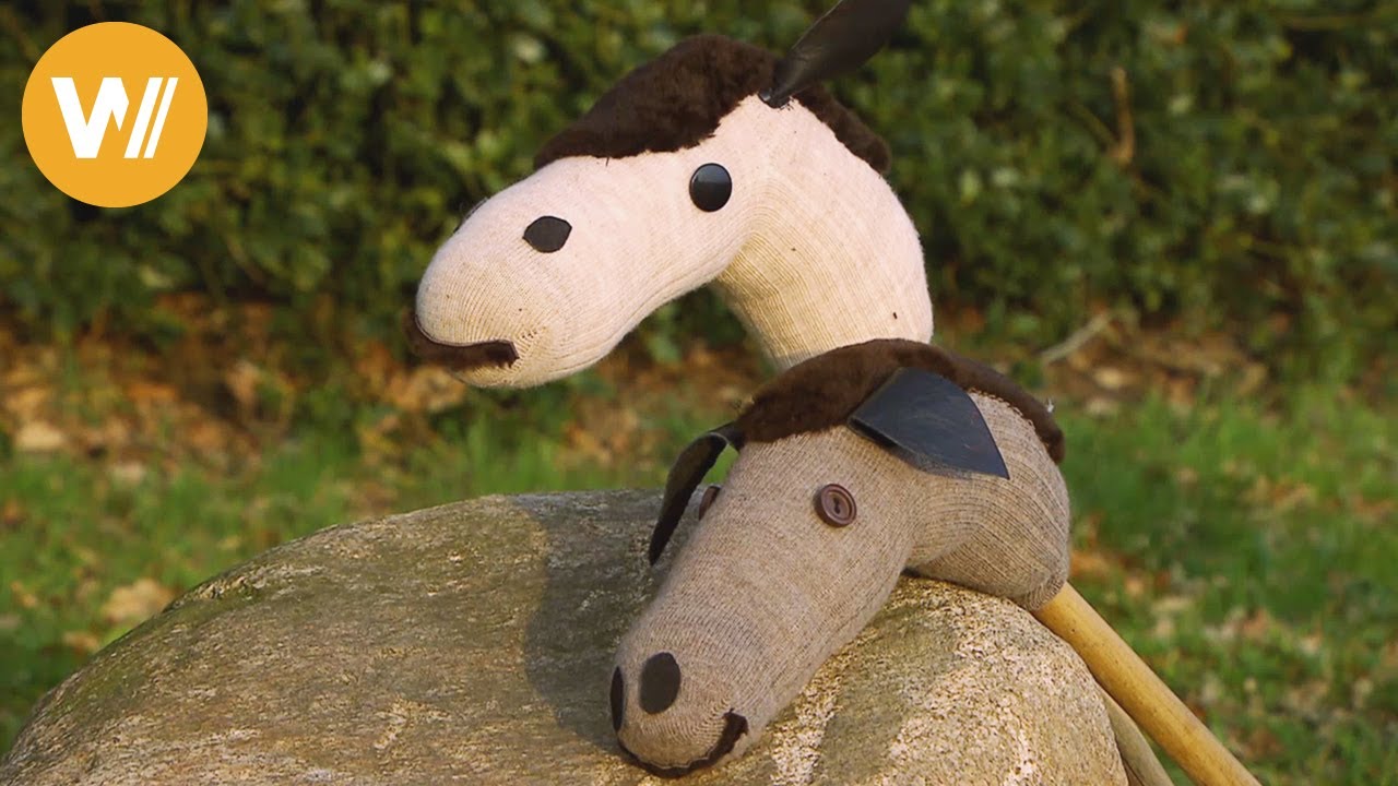 Steckenpferde aus Socken selber machen