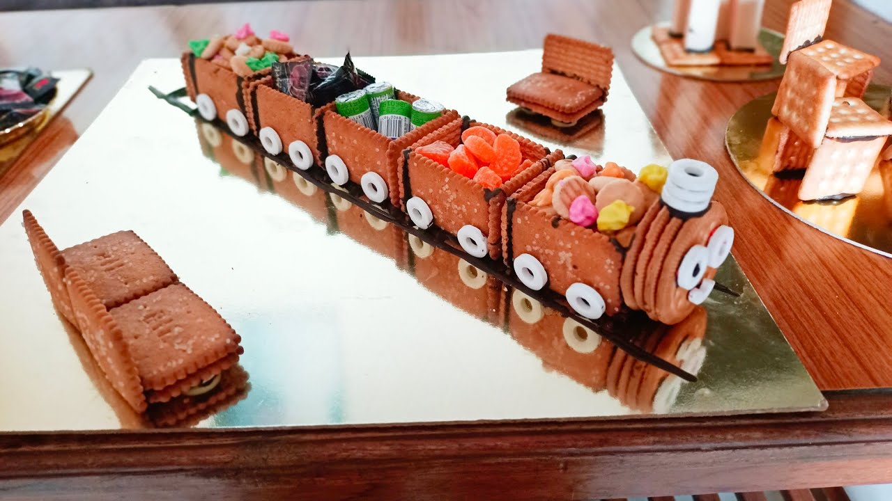 HOW TO MAKE TRAIN ,TABLE N CHAIR ,TULSI POT WITH BISCUIT || ANNPRASHAN MAKING || #making #annprashan
