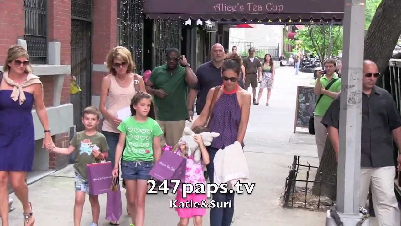 Katie Holmes & Suri Cruise At Alices Tea Cup in New York City