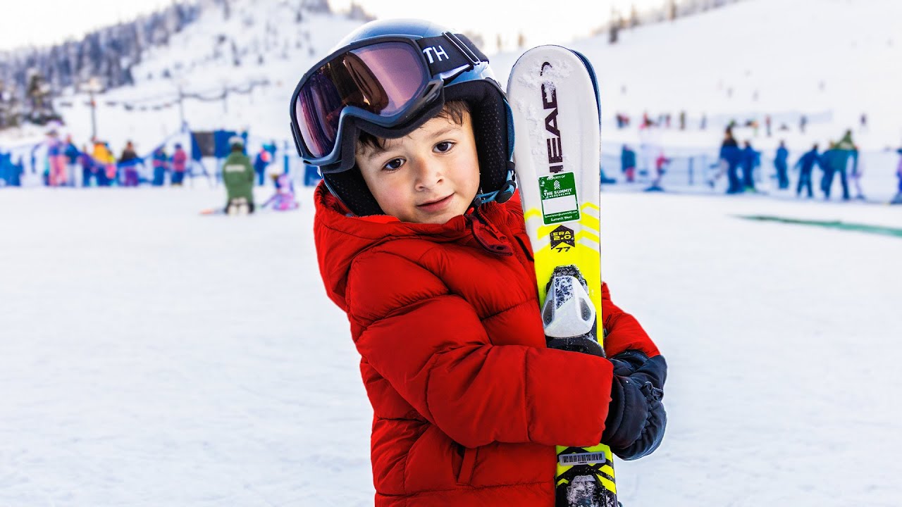 Neo's First Time Skiing!!! (SO CUTE!)