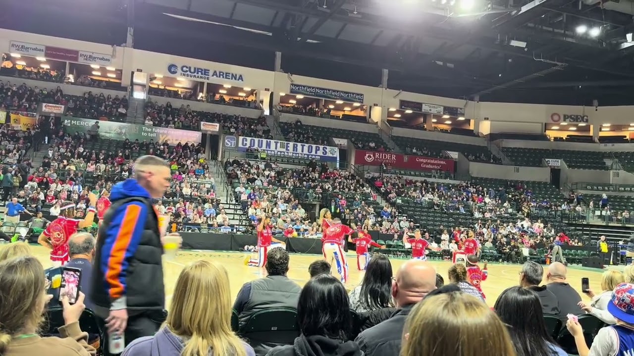 Harlem Globetrotters 100th Year Tour #basketball #tricks #dunk