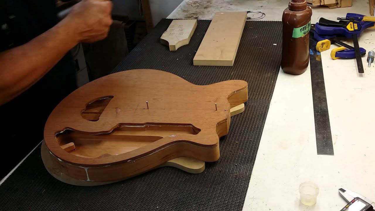 Building a red special guitar