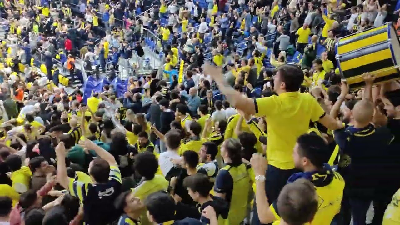 Guduric çaldığı topu canlandırıp, Yam Madar son saniyede galibiyet basketini bırakınca ortam kopar