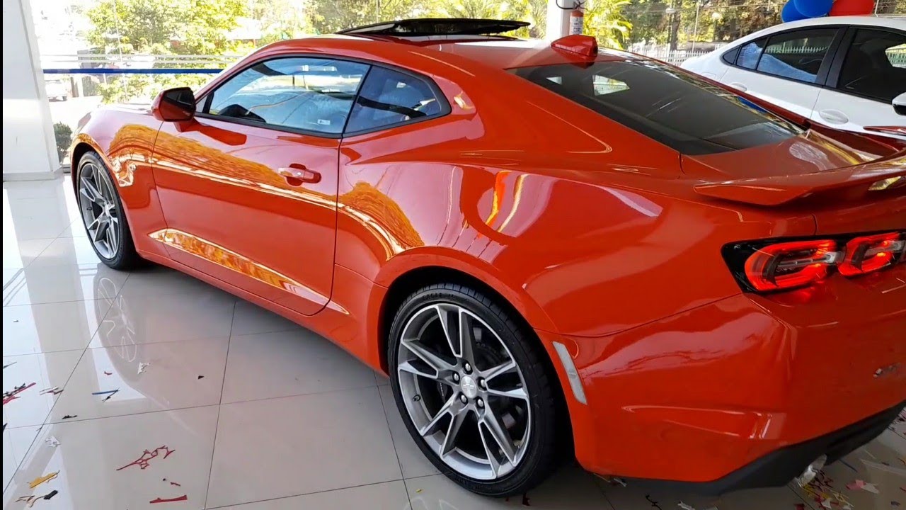 CHEVROLET CAMARO 2020 V8 ligando a distância.