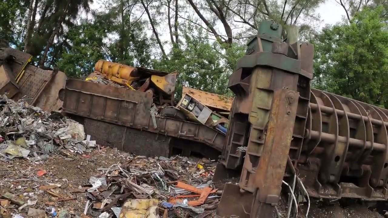 the adventures of the scrapping kings in the desert of scrap ''part 2''