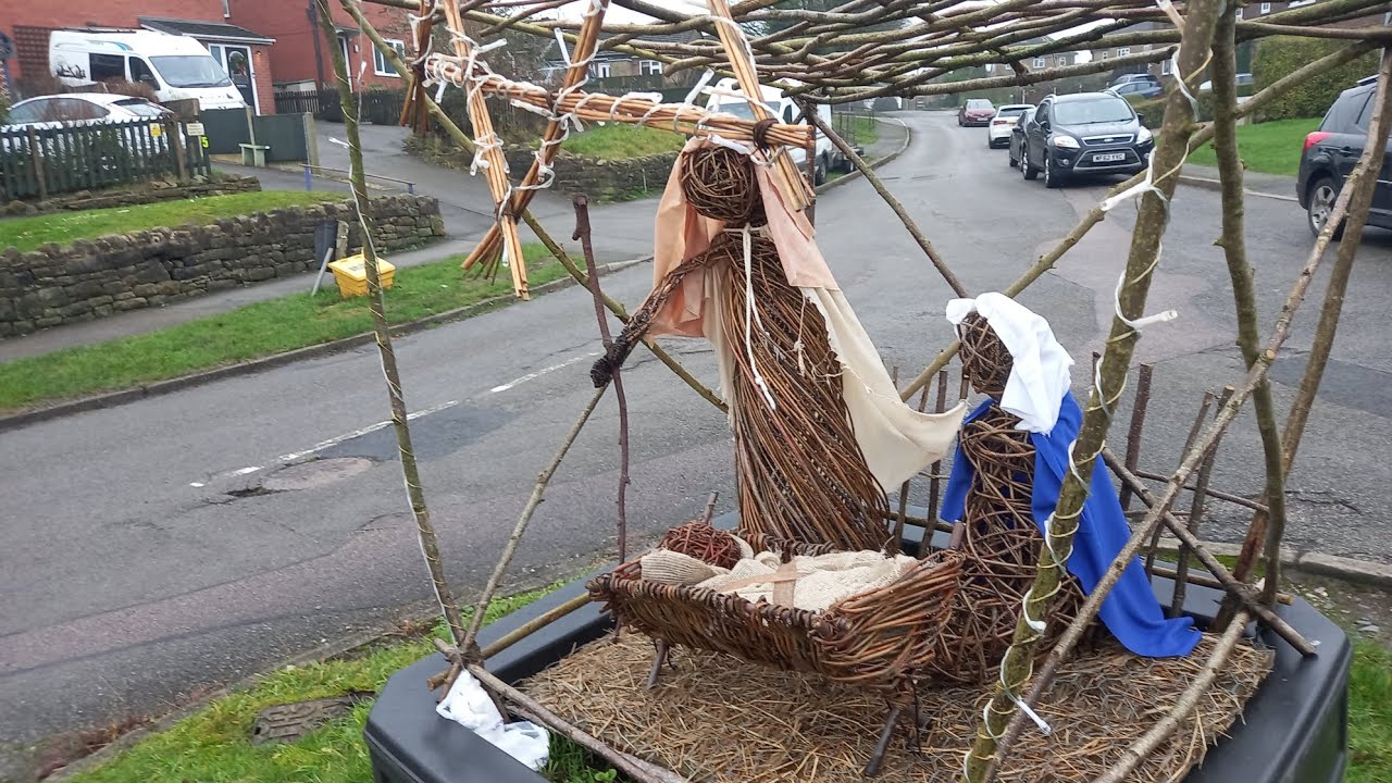 A drive through Crich at Christmas 2025