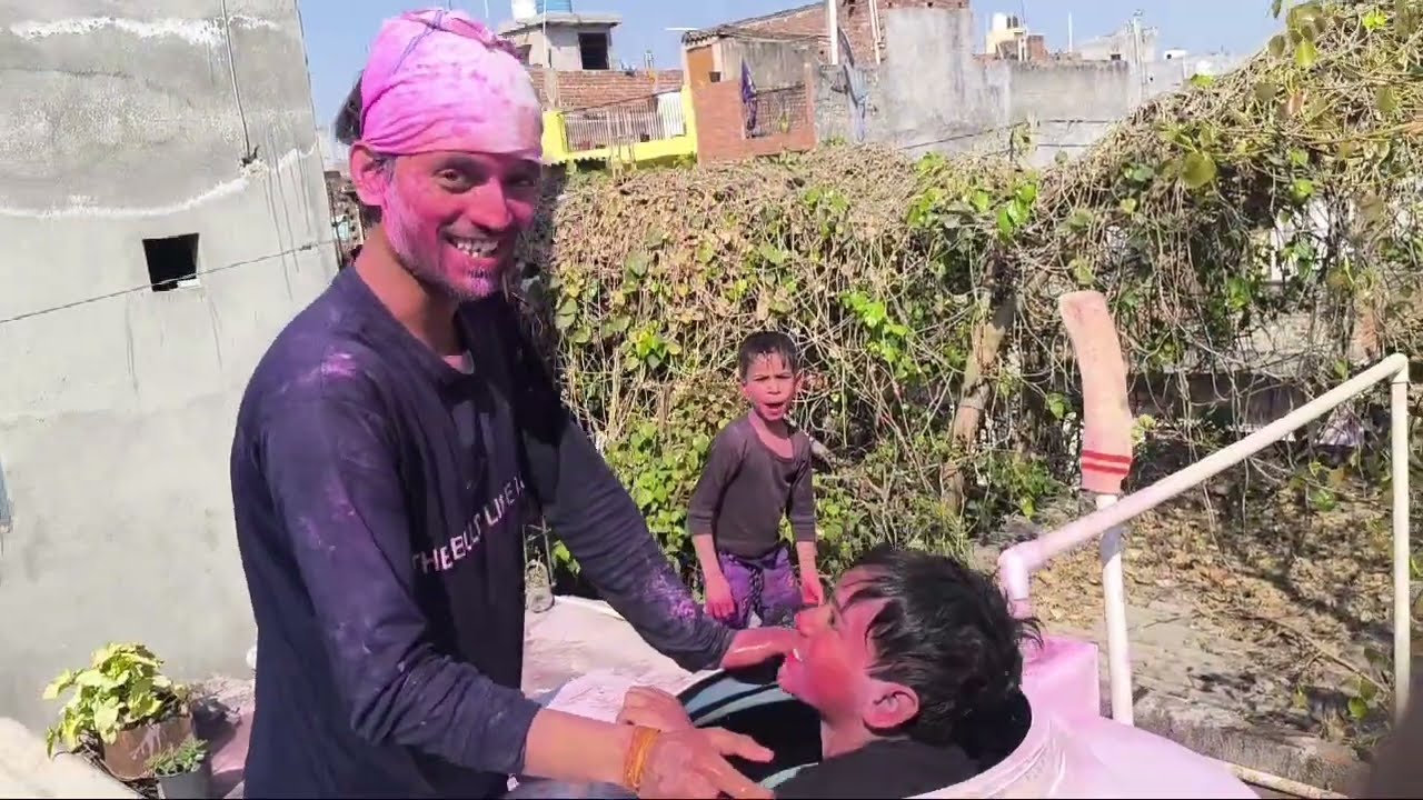 Holi ki masti #holi #rawat sumit vlogs 