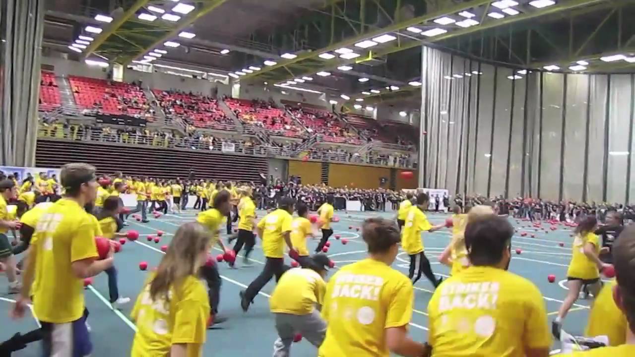 2011 Guinness World Record: Largest Game of Dodgeball (2,012 Players) - University of Alberta