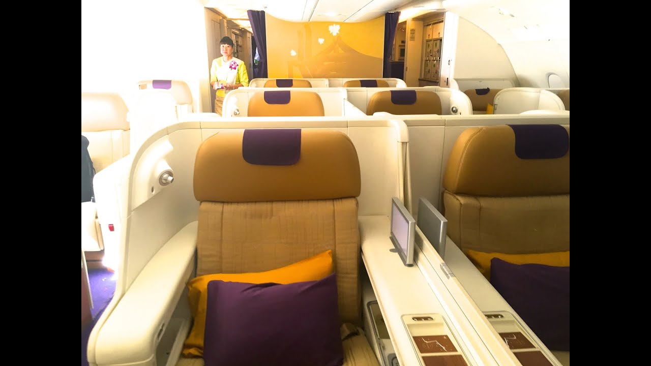 THAI AIRWAYS - A Royal First Class, no A380 - De Bangkok a Hong Kong
