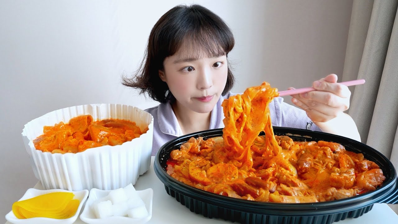 엽기 로제 떡볶이 로제 찜닭 먹방🤤🧡 좌로제 우로제 이것이 바로 권력! 보끔당 찜닭 (ft. 납작 당면) REALSOUND MUKBANG | Jjimdak :D