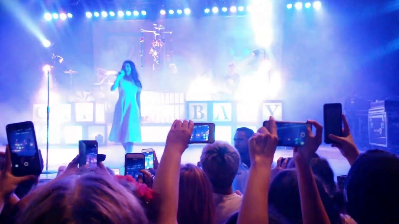 Melanie Martinez - Cake (Live in Tempe)