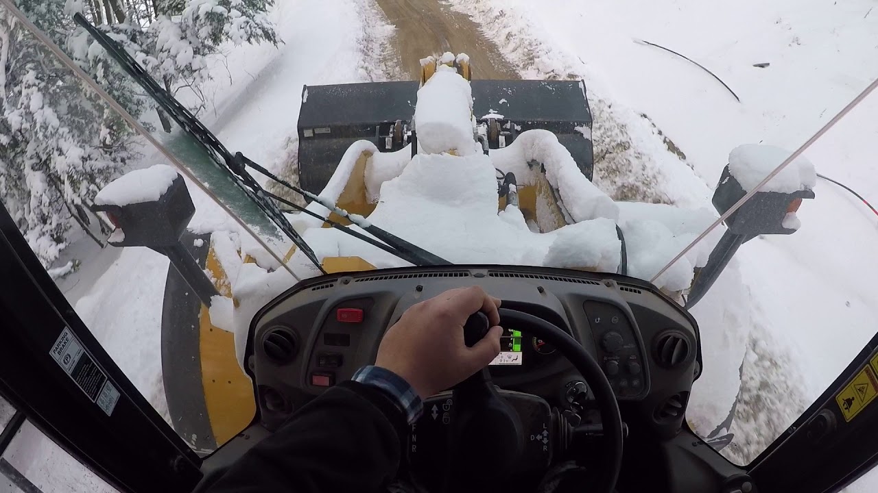 Snow Plowing in Sand Dunes with Kawasaki 80Z7 Loader