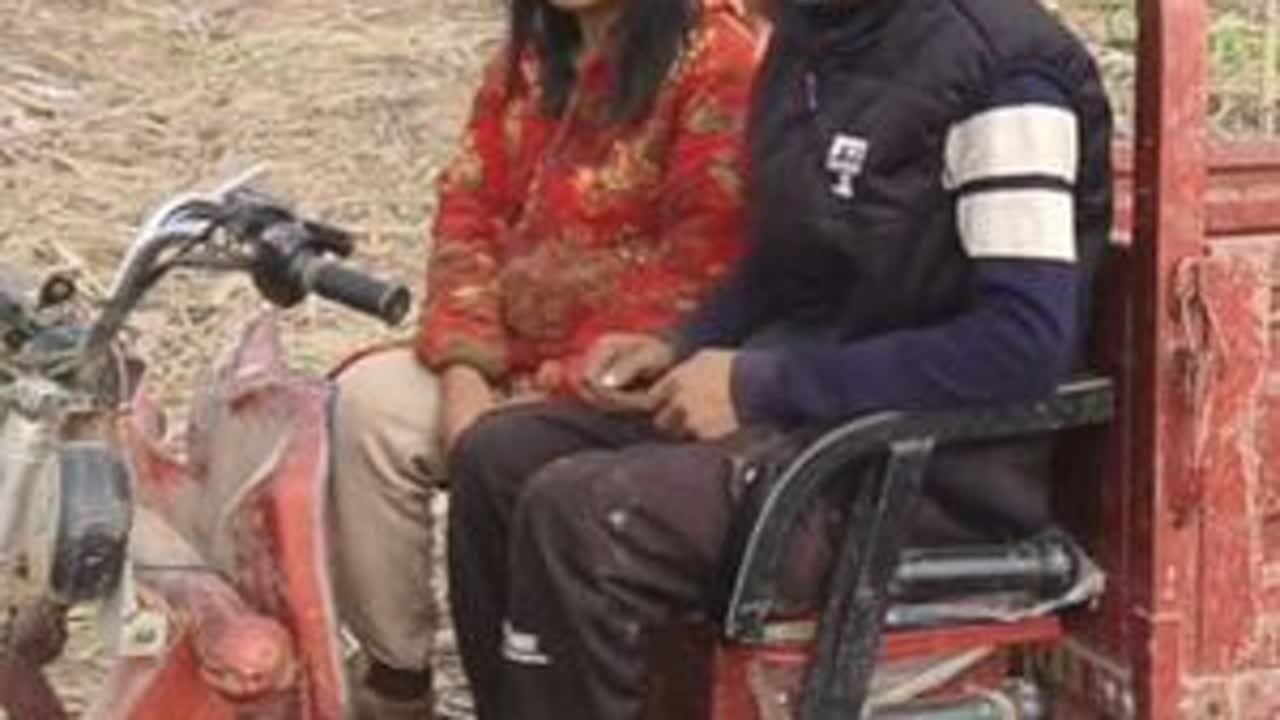 热烈欢迎！多米街鲜果园，爱心助农铁军先锋队来到大王甘蔗基地看甘蔗的长势并且亲自品尝甘蔗的甜度 口感，对甘蔗的品质经过严格把关详细了解大王甘蔗的种植规模及销售困难，奔着与大王达成长期合作的共识。多...
