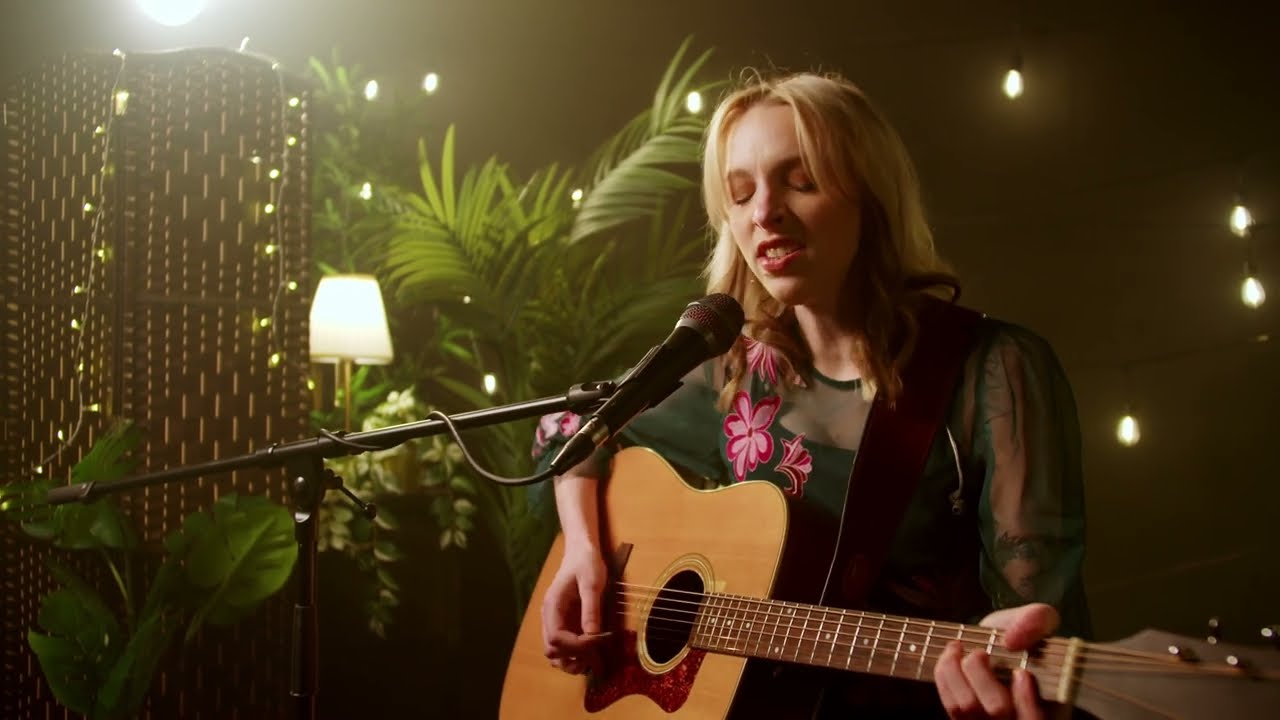 Your Song - Elton John Cover | Wedding & Events Singing Guitarist | Amelle