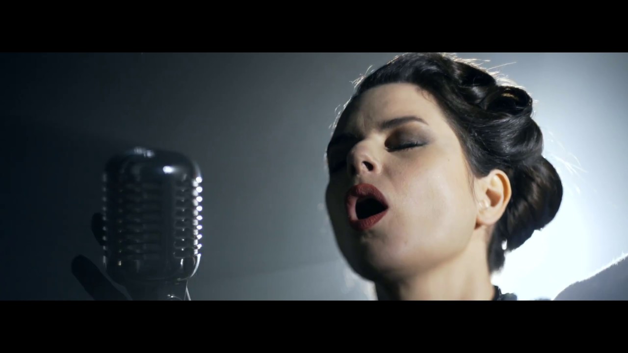 Emina Arapović - Magla (Official Music Video)