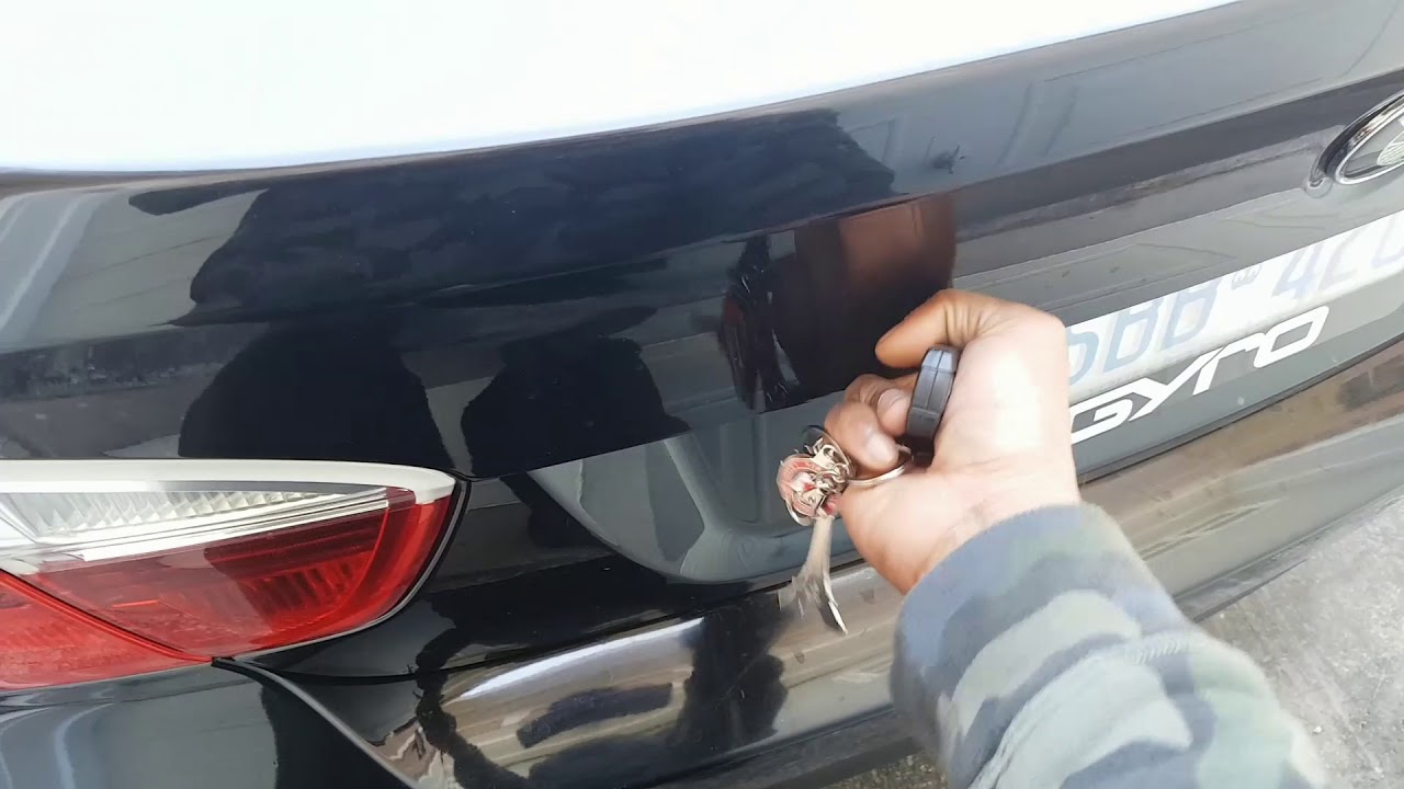 E90 TRUNK LOCK