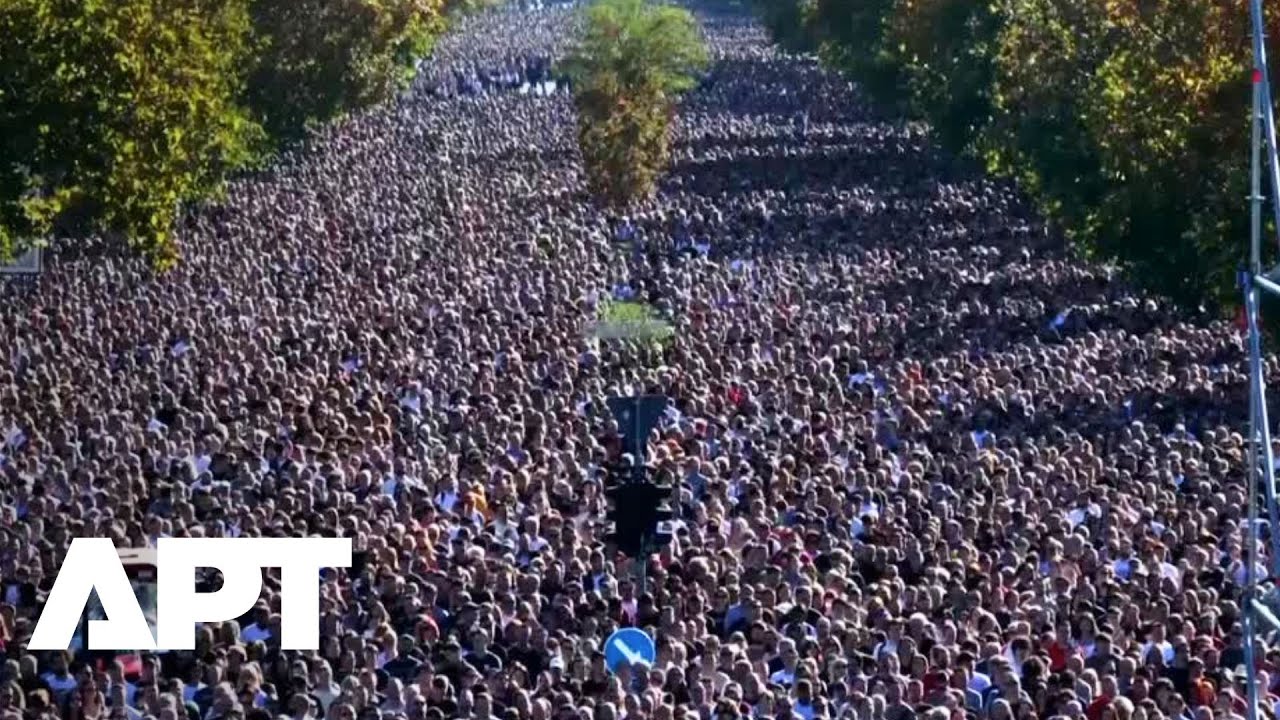 Tens of Thousands Honor Victims of Novi Sad Roof Collapse on First Anniversary in Serbia | APT