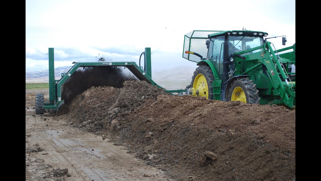 ORGANIC MANURE MANUFACTURING | COMPOST MAKING IN LARGE SCALE | INSIDE THE AMRUTH ORGANIC FERTILIZER|