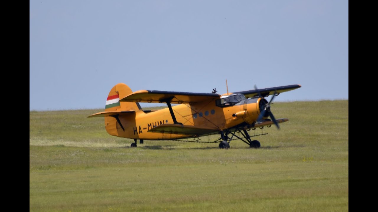 PZL-Mielec An-2R demonstration flight Kisapostag airshow