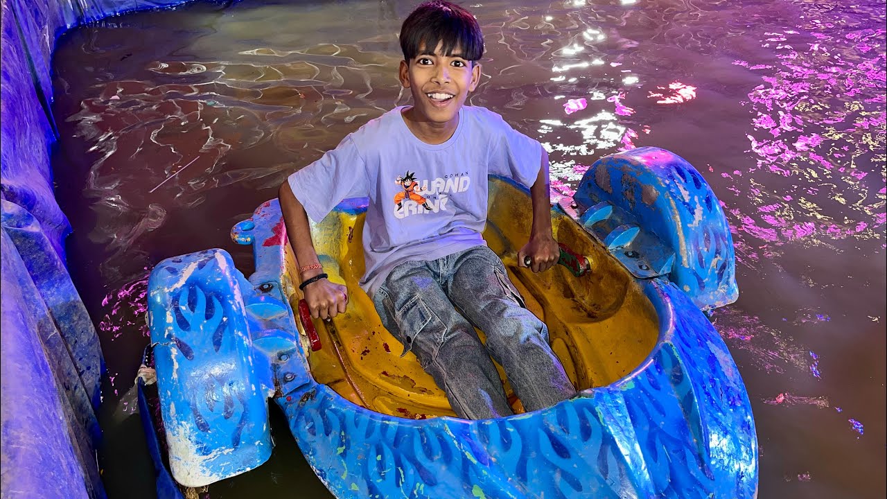 Polo Enjoying Water Boat Ride In Mela🤣