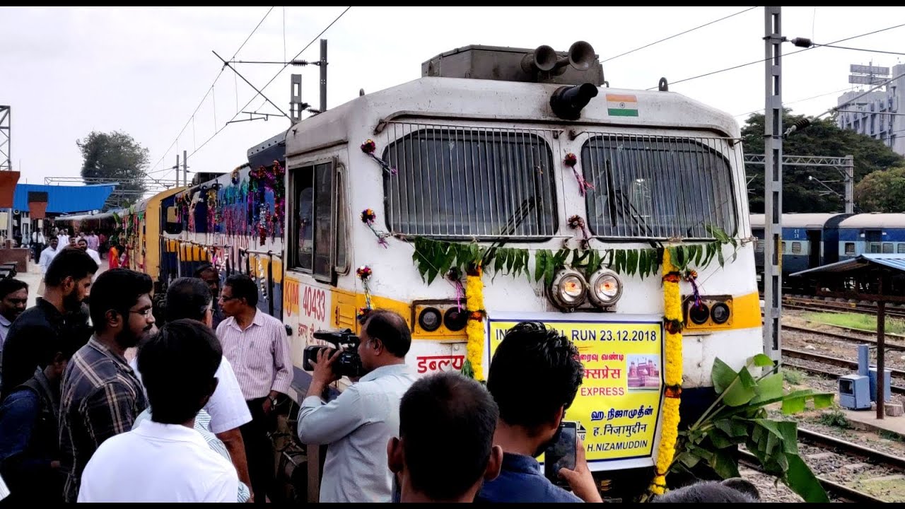 First Run of Coimbatore - Delhi Kongu Superfast With Upgraded & Refurbished Utkrisht Rake