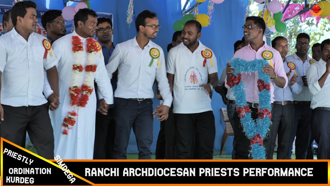 बधाई गीत/पुरोहिताभिषेक/ORDINATION/Ranchi Priests Welcoming Newly Ordained Priest Rev Fr.Bricius Minj