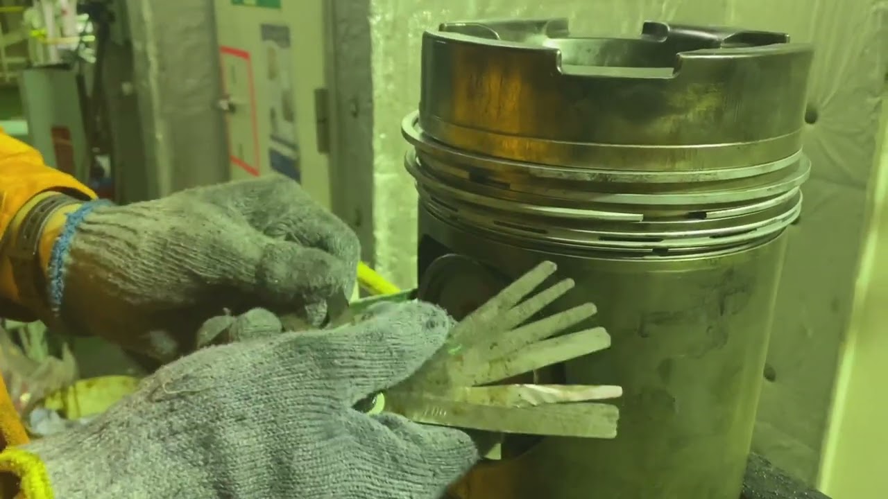 HOW TO MEASURE PISTON RING GROOVE CLEARANCE