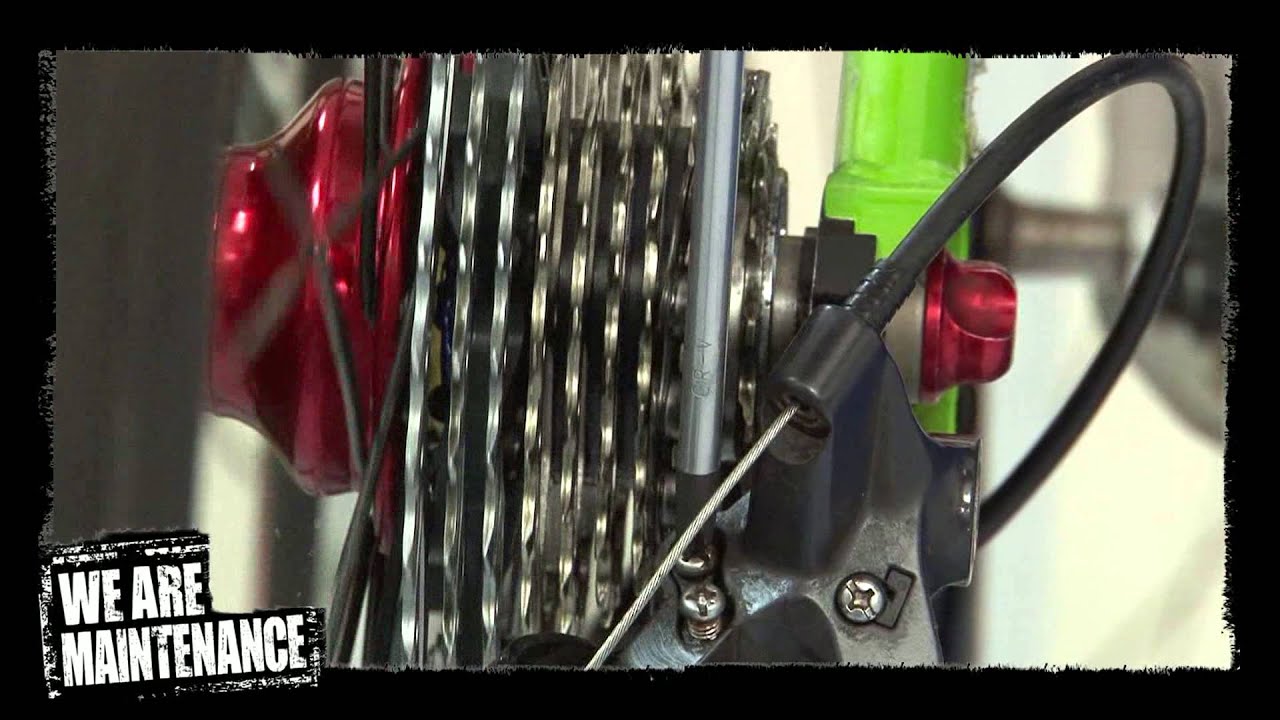 Adjusting a rear mech / derailleur