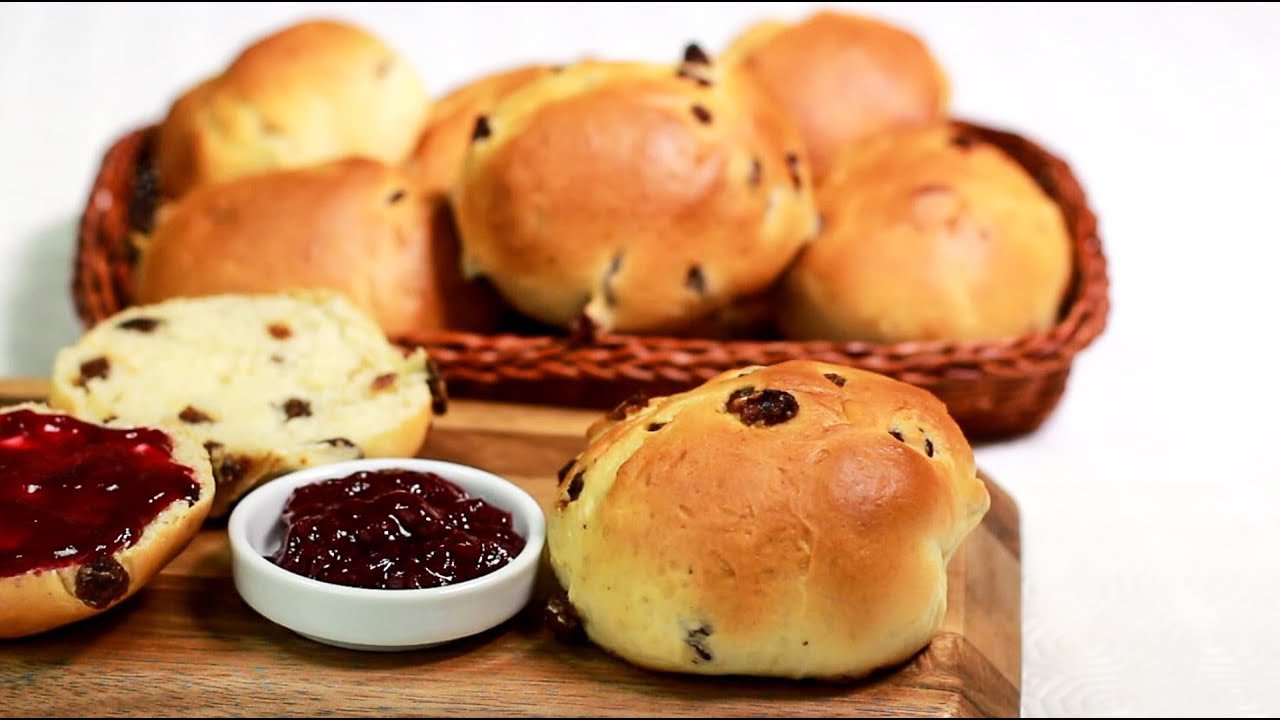 ROSINENBRÖTCHEN backen
