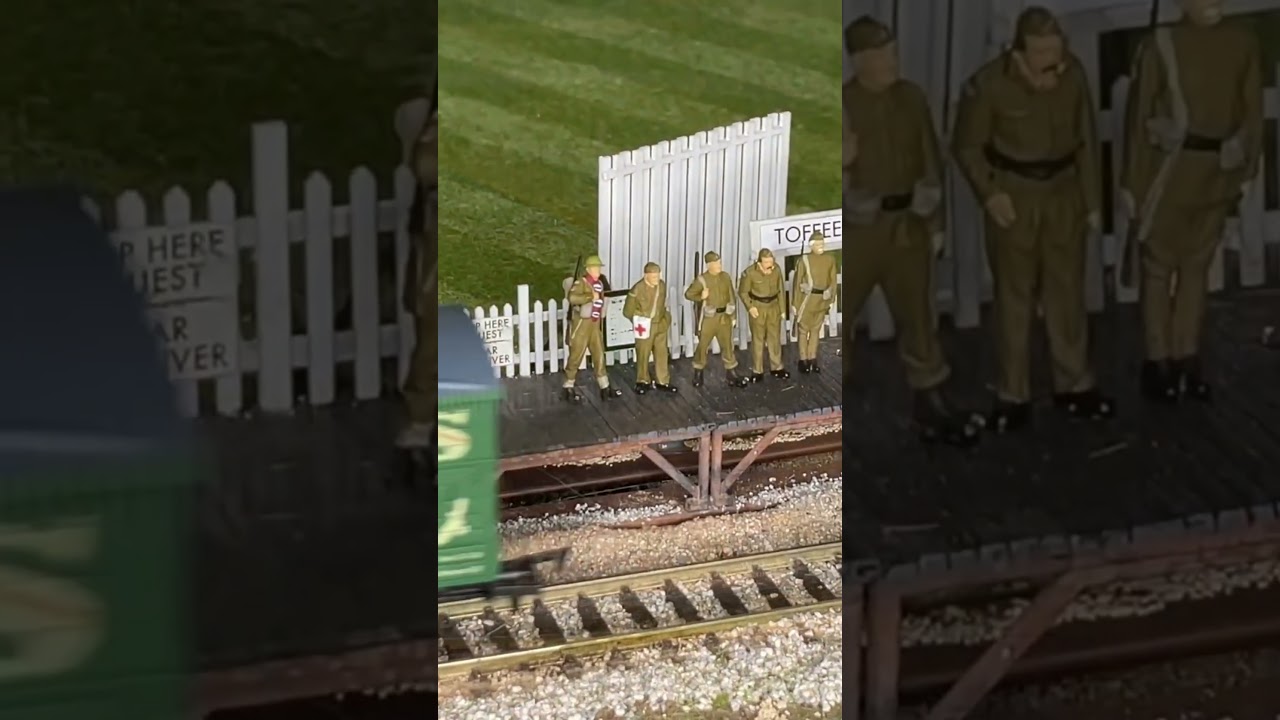 OO DADS ARMY WAGONS Dapol Tom Marshall Buggleskelly Station #modelrailway #modelrailroad #dadsarmy