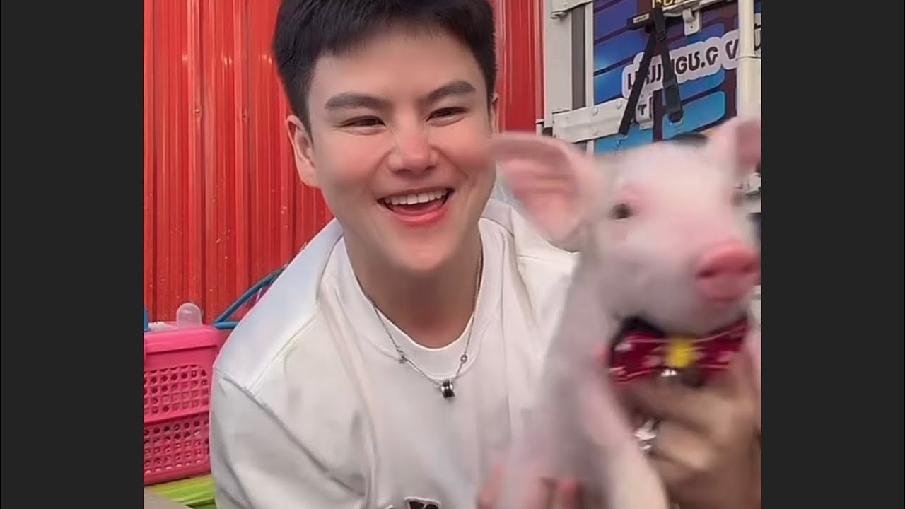 ตุ๊กติ๊กน้อยใส่ชุดใหม่ให้สาวตือ