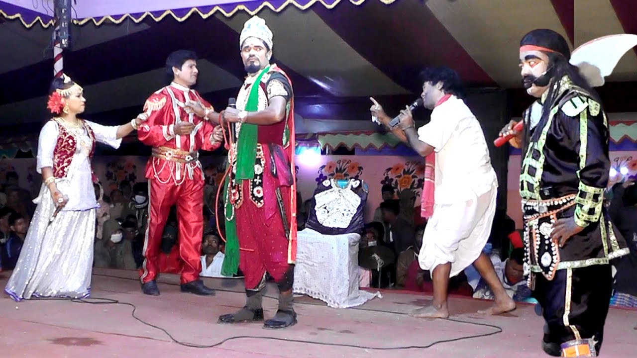 বলেন বলেন গুরু মশাই চরণ ধরে বলি আপনার। চমৎকার গান আর অভিনয় নিয়ে। যাত্রাপালা সাগর ভাসা পর্ব ৮