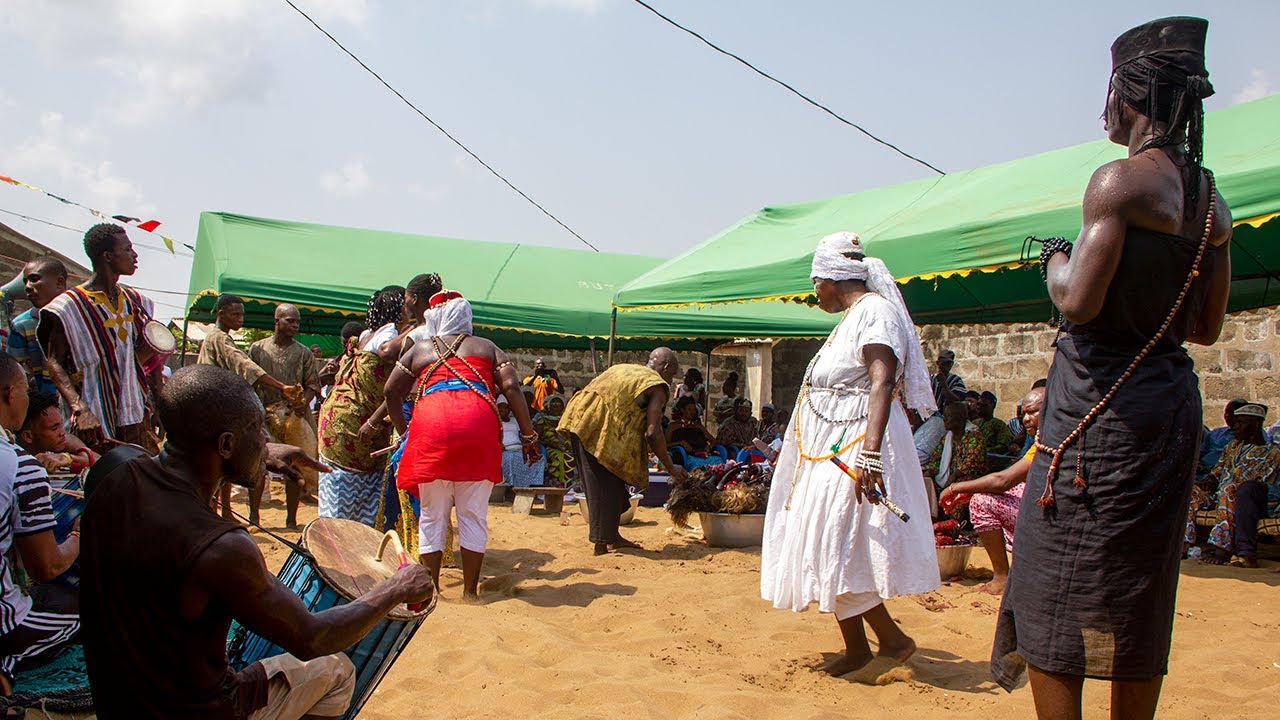 When The Gods Descends The Dances Becomes Extraordinal. #traditional