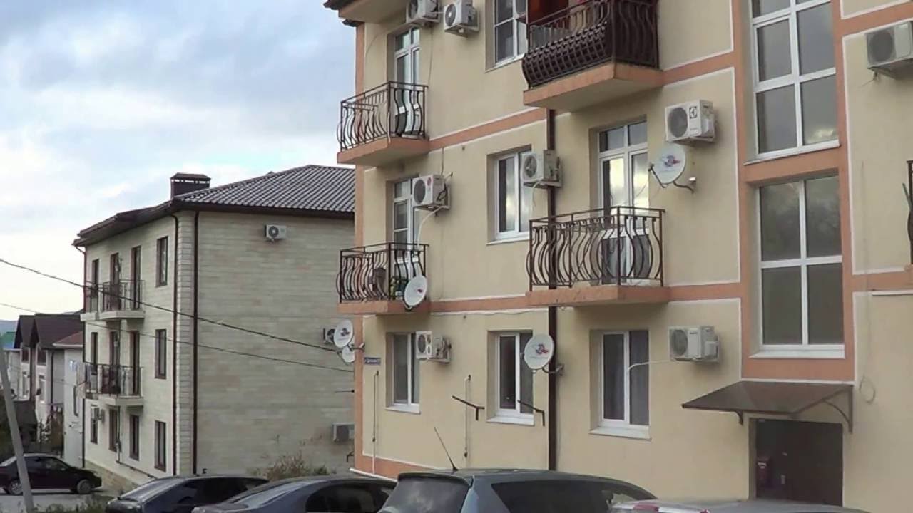 Геленджик. Улица Янтарная, улица Цветочная. Обзор.